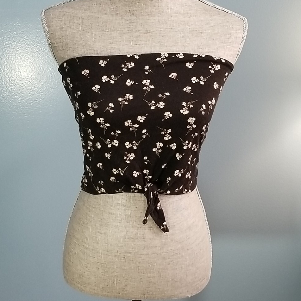PacSun Me to We Black Floral Strapless Crop Size Medium NWT